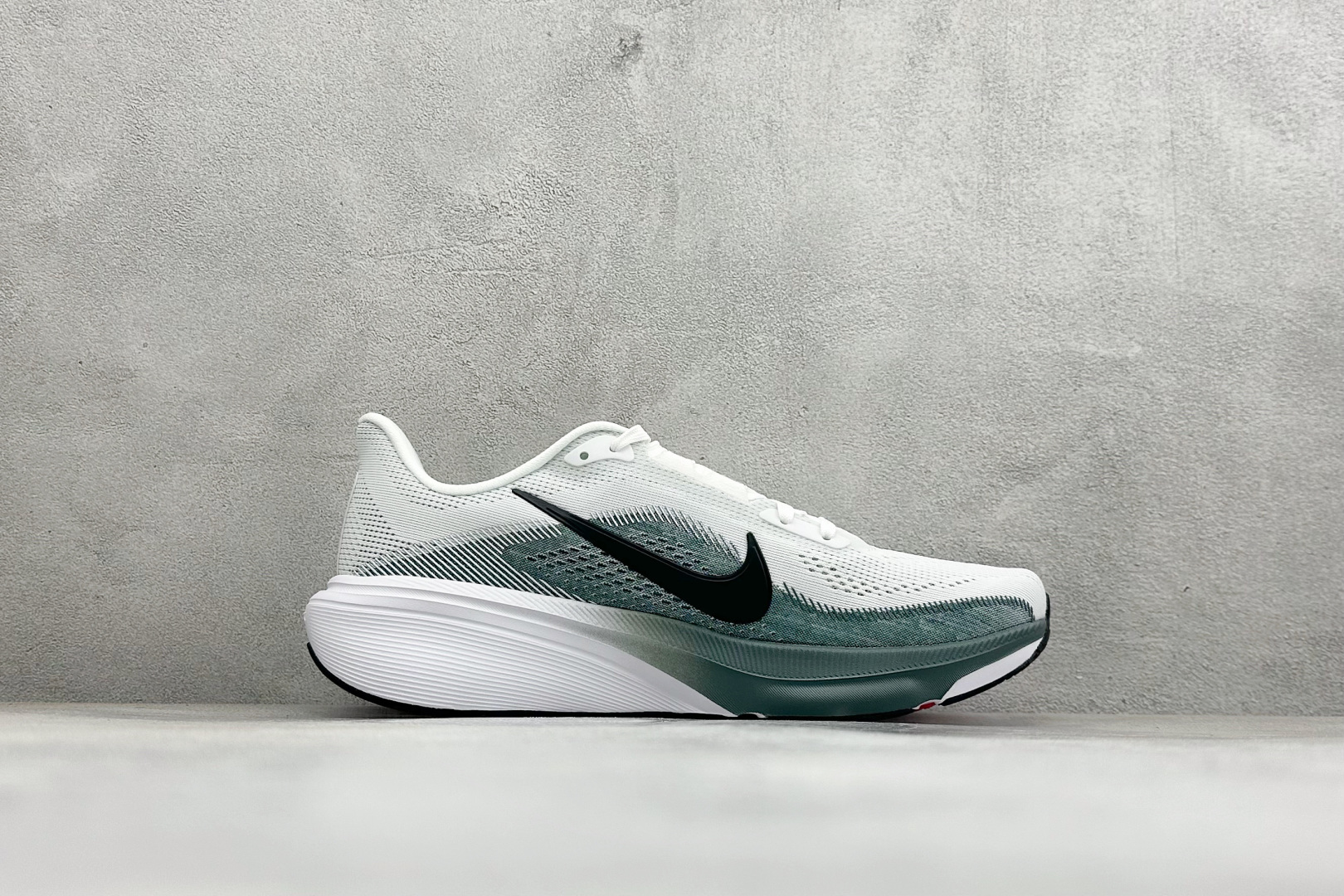 Nike Air Zoom Pegasus 42 耐克网面透气轻便耐磨跑鞋 货号：IB1873-110 尺码：39-48