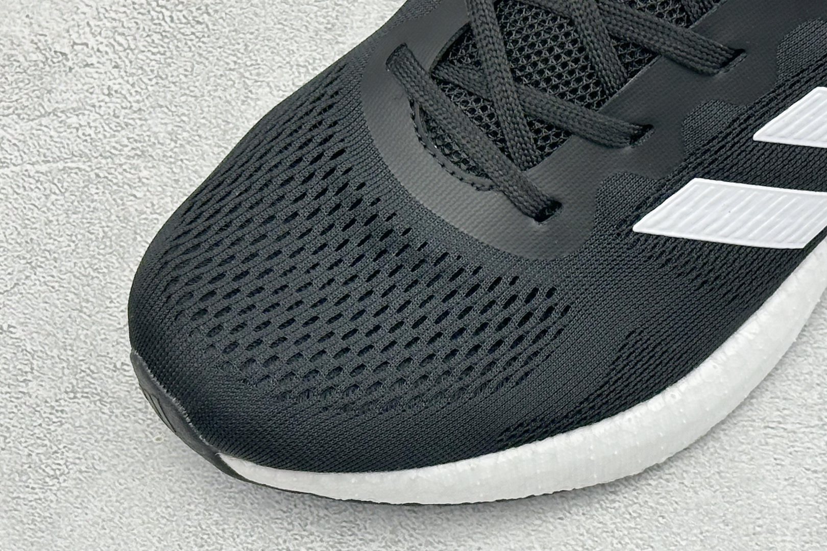 Ad Pureboost 22 H.RDY阿迪简约轻便透气爆米花休闲跑鞋 #鞋款保持独特造型以及S型后跟设计 两侧支撑条 Ad Pureboost 22 H.RDY阿迪简约轻便透气爆米花休闲跑鞋 #鞋款保持独特造型以及S型后跟设计 两侧支撑条
