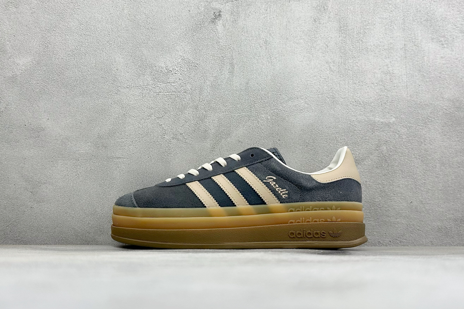 CS福利 Adidas Originals Gazelle Bold 三叶草厚底休闲防滑耐磨低帮板鞋 #原厂原数据版型 CS福利 Adidas Originals Gazelle Bold 三叶草厚底休闲防滑耐磨低帮板鞋 #原厂原数据版型