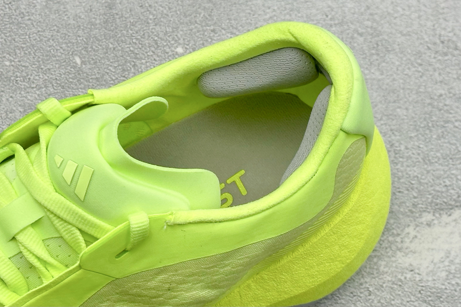 RS版Adidas Hyperboost EDGE 阿迪达斯 耐磨缓震 Boost 爆米花 休闲运动跑鞋 货号: KI4