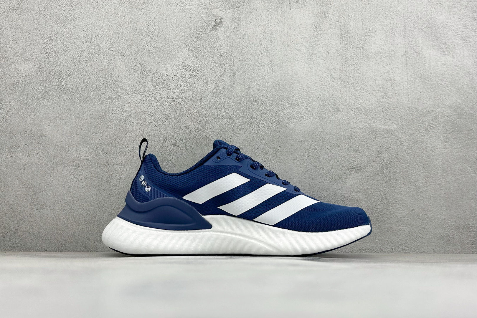 Adidas Swltch Fwd M 耐磨透气防震跑步鞋 保暖弹力透气贾卡鞋面 正确高弹轻量 发泡德国马牌橡胶大底 B Adidas Swltch Fwd M 耐磨透气防震跑步鞋 保暖弹力透气贾卡鞋面 正确高弹轻量 发泡德国马牌橡胶大底 B