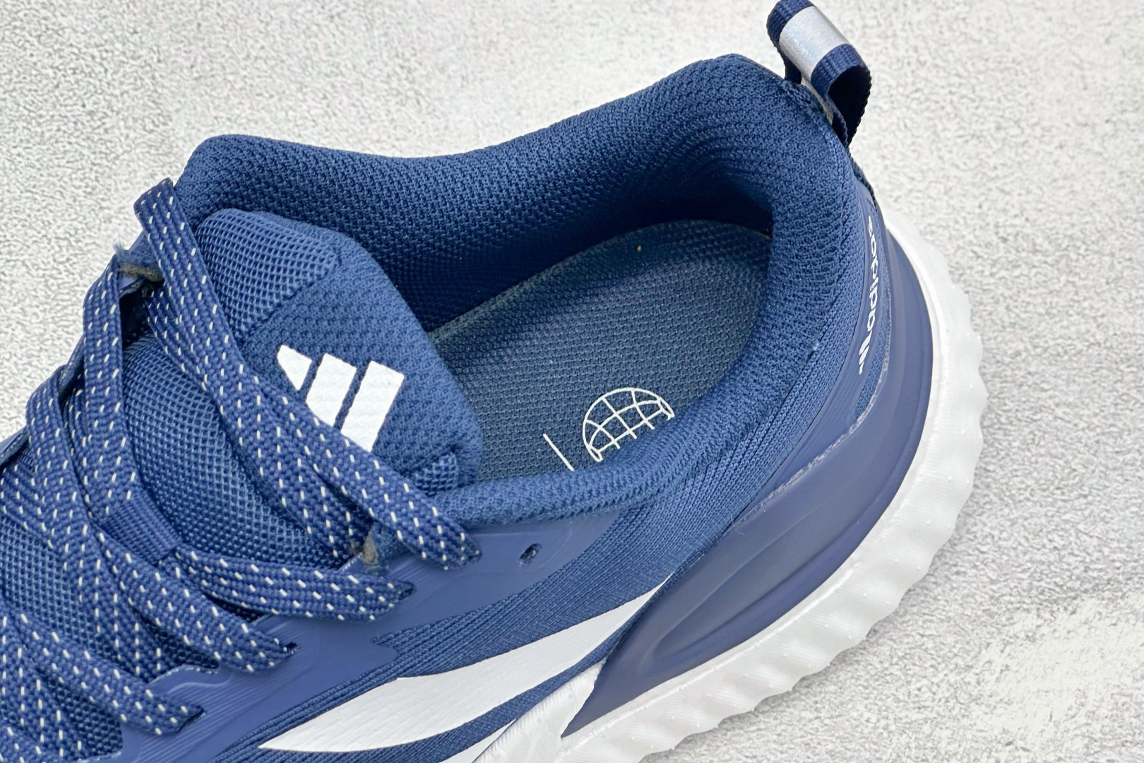 Adidas Swltch Fwd M 耐磨透气防震跑步鞋 保暖弹力透气贾卡鞋面 正确高弹轻量 发泡德国马牌橡胶大底 B Adidas Swltch Fwd M 耐磨透气防震跑步鞋 保暖弹力透气贾卡鞋面 正确高弹轻量 发泡德国马牌橡胶大底 B