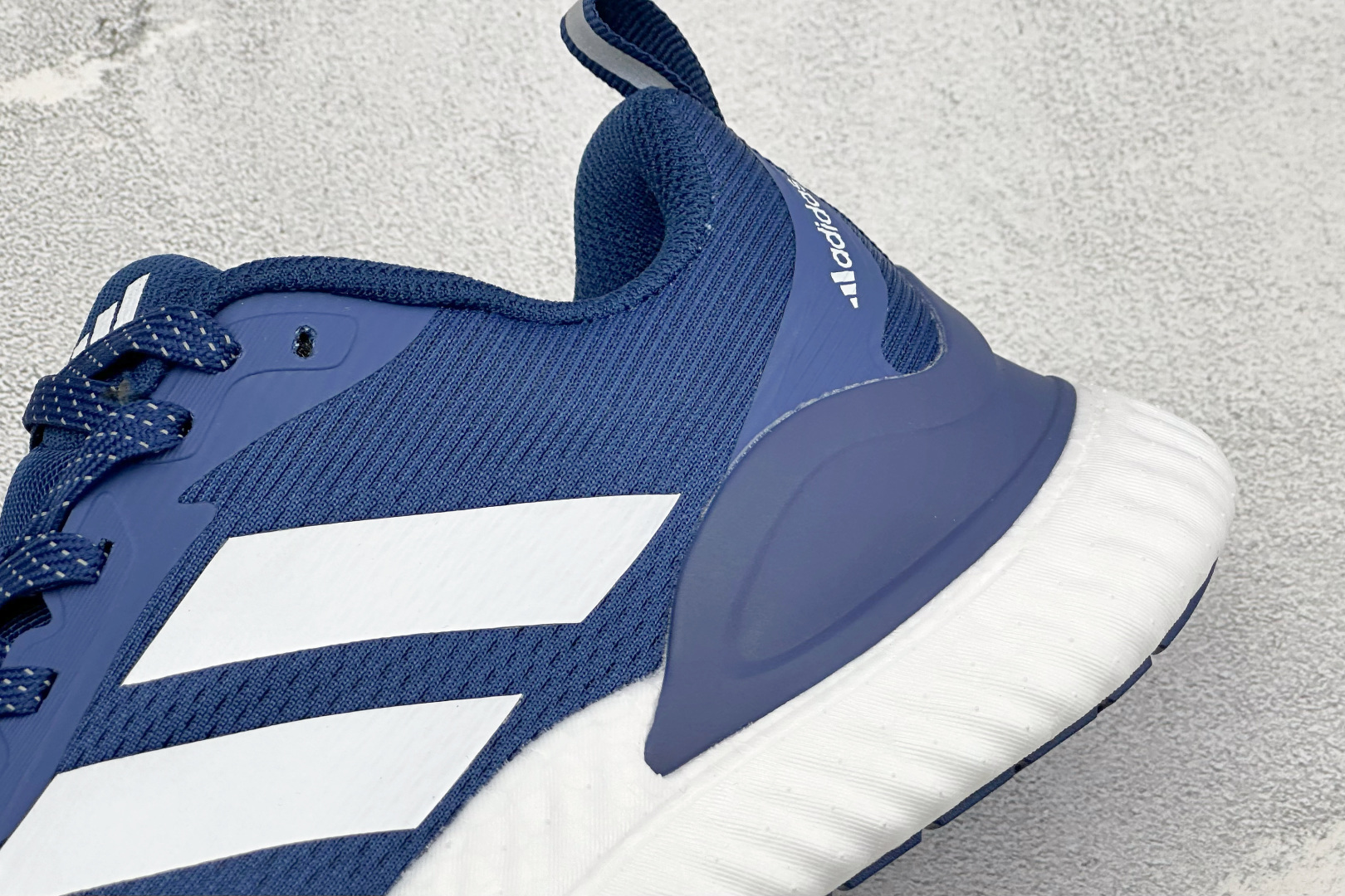 Adidas Swltch Fwd M 耐磨透气防震跑步鞋 保暖弹力透气贾卡鞋面 正确高弹轻量 发泡德国马牌橡胶大底 B Adidas Swltch Fwd M 耐磨透气防震跑步鞋 保暖弹力透气贾卡鞋面 正确高弹轻量 发泡德国马牌橡胶大底 B