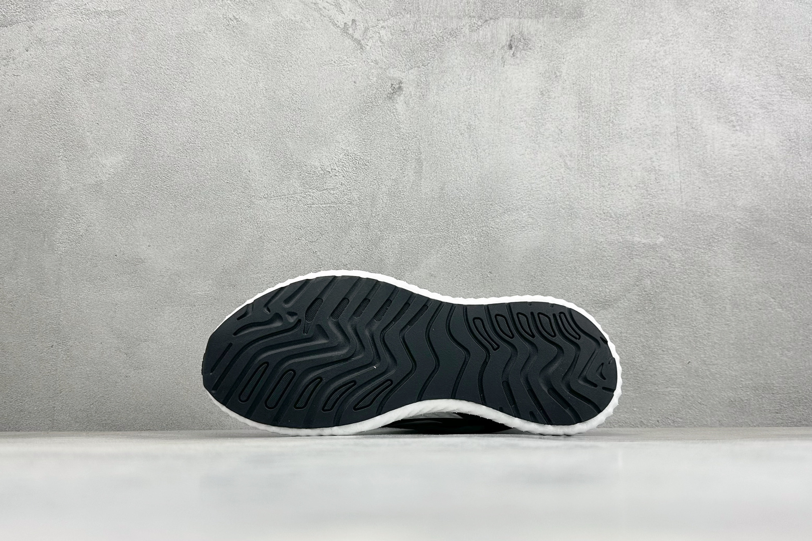 Adidas Swltch Fwd M 耐磨透气防震跑步鞋 保暖弹力透气贾卡鞋面 正确高弹轻量 发泡德国马牌橡胶大底 B