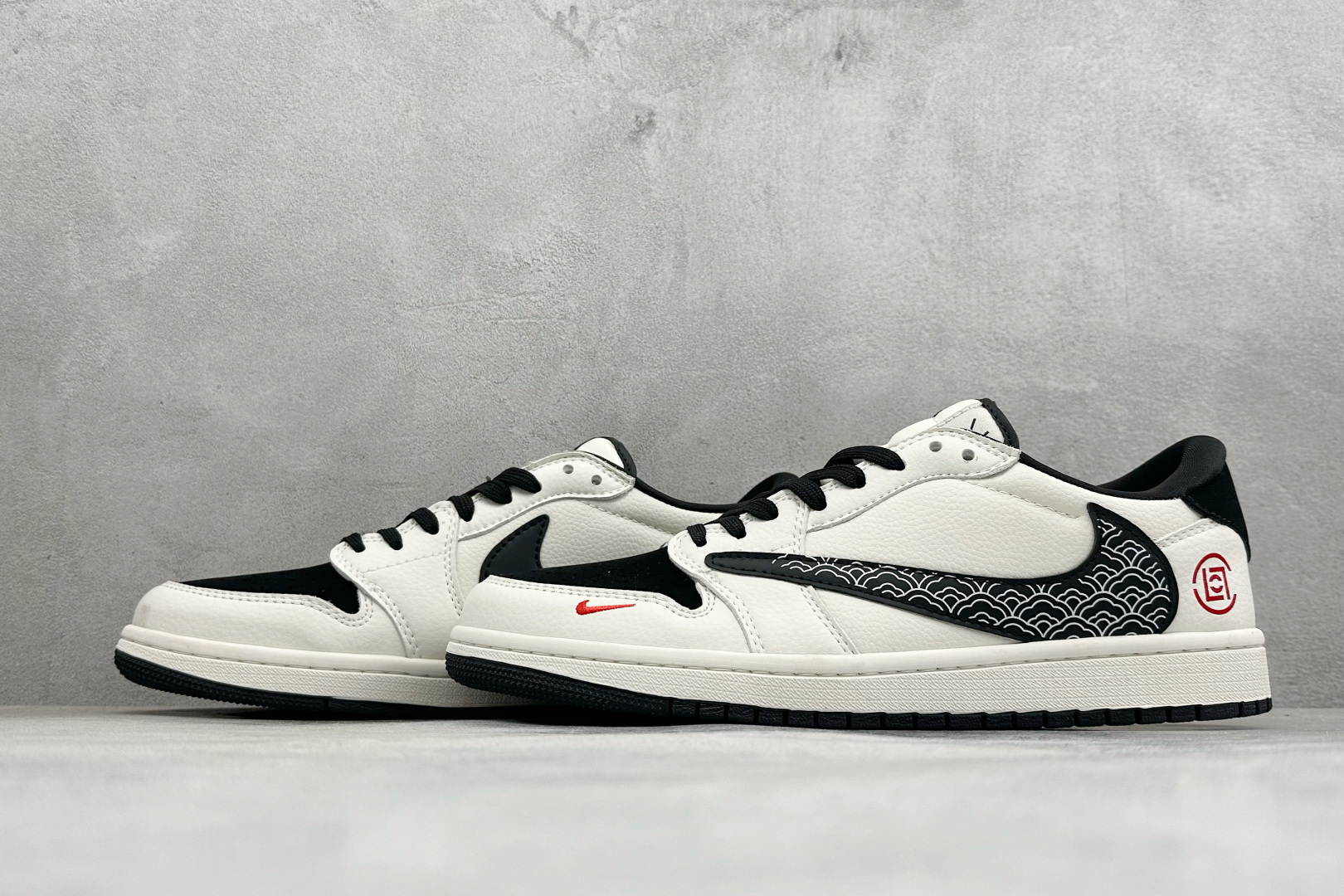 Air Jordan 1 Low AJ1 乔1 联名 高端定制 倒钩低帮复古篮球鞋 #定制皮料 原厂3D打印 定制鞋盒 Air Jordan 1 Low AJ1 乔1 联名 高端定制 倒钩低帮复古篮球鞋 #定制皮料 原厂3D打印 定制鞋盒