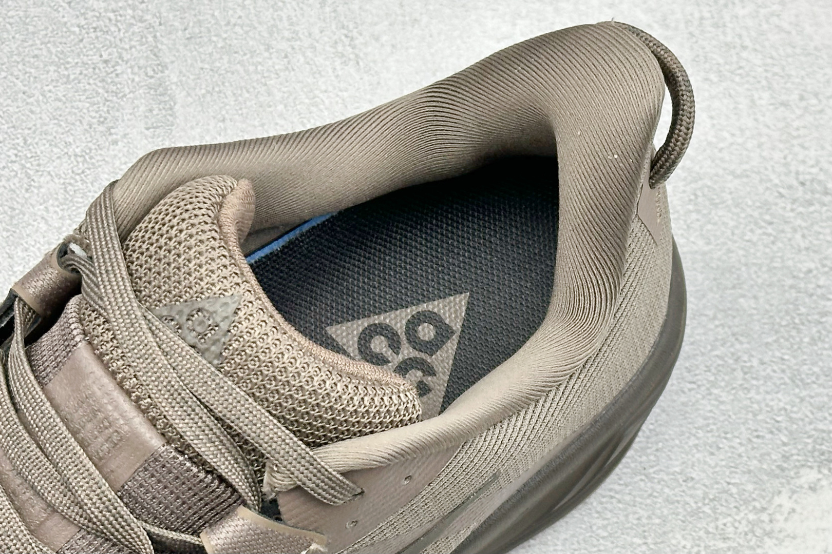 XL版NK ACG Pegasus Trail 轻便缓震 舒适贴合越野跑步鞋 鞋面采用工程织网面料 透气不闷脚 鞋身线条 XL版NK ACG Pegasus Trail 轻便缓震 舒适贴合越野跑步鞋 鞋面采用工程织网面料 透气不闷脚 鞋身线条