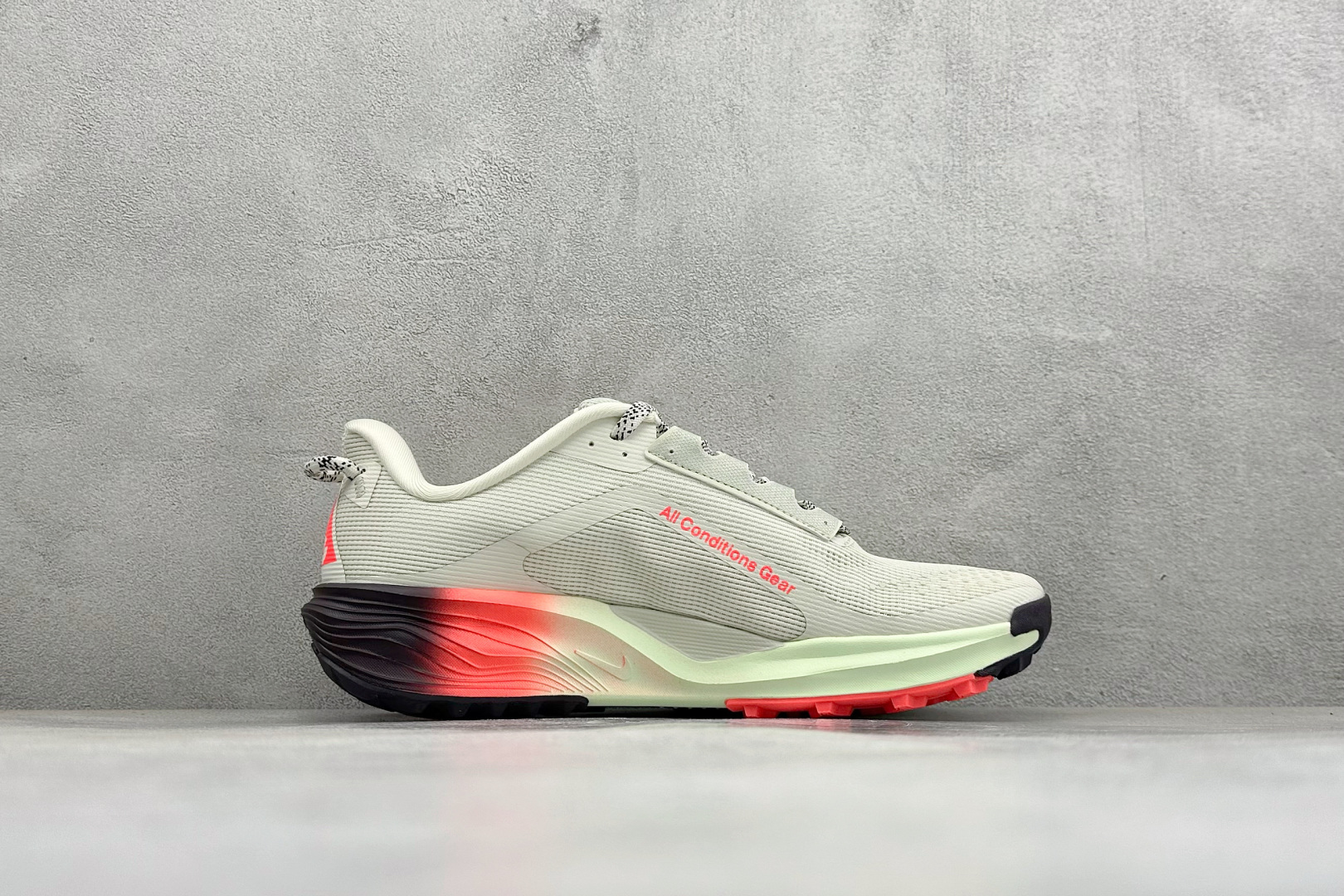 XL版NK ACG Pegasus Trail 轻便缓震 舒适贴合越野跑步鞋 鞋面采用工程织网面料 透气不闷脚 鞋身线条