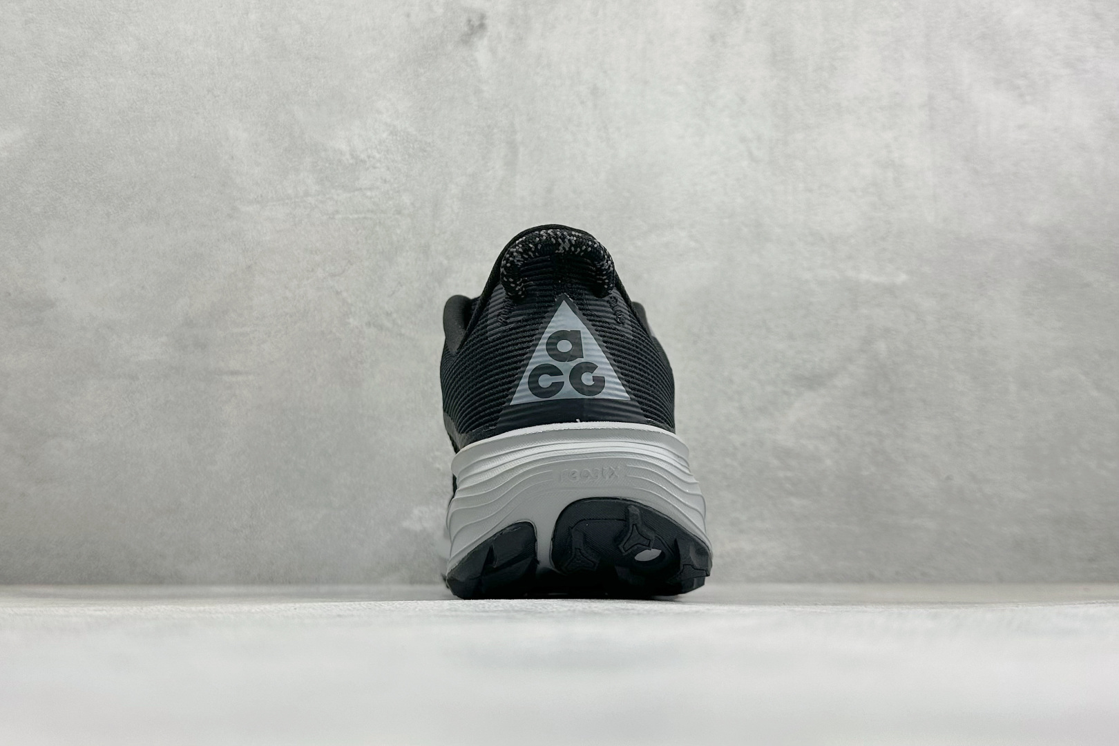XL版NK ACG Pegasus Trail 轻便缓震 舒适贴合越野跑步鞋 鞋面采用工程织网面料 透气不闷脚 鞋身线条 XL版NK ACG Pegasus Trail 轻便缓震 舒适贴合越野跑步鞋 鞋面采用工程织网面料 透气不闷脚 鞋身线条