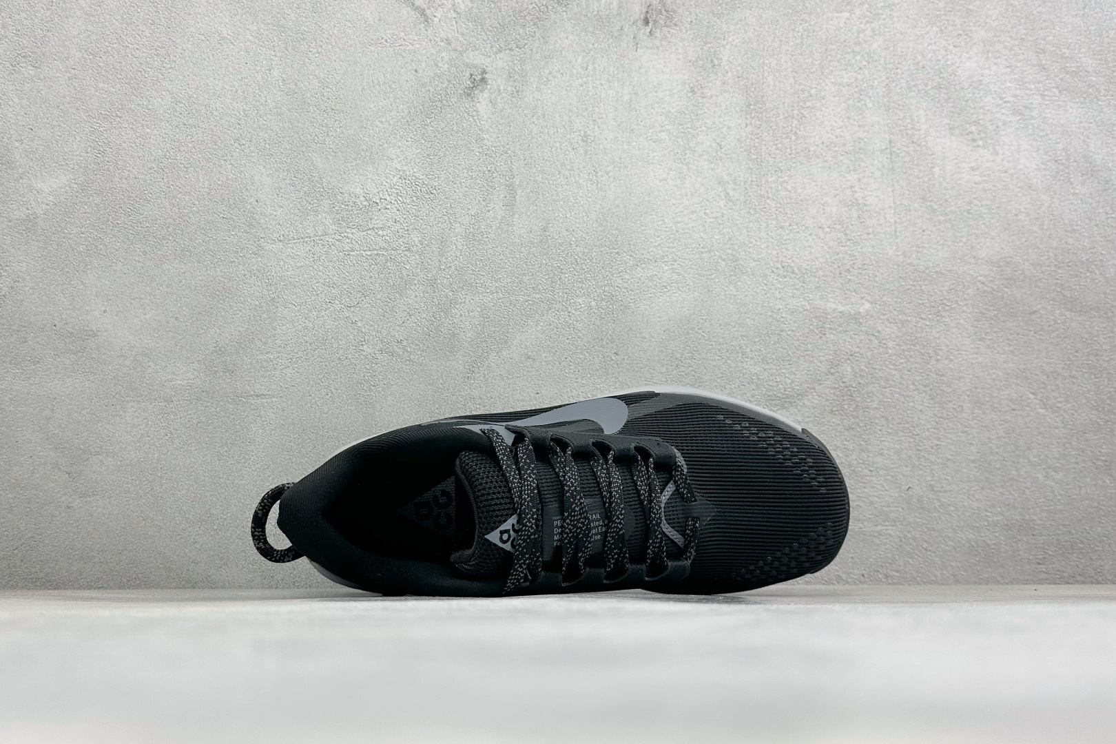 XL版NK ACG Pegasus Trail 轻便缓震 舒适贴合越野跑步鞋 鞋面采用工程织网面料 透气不闷脚 鞋身线条 XL版NK ACG Pegasus Trail 轻便缓震 舒适贴合越野跑步鞋 鞋面采用工程织网面料 透气不闷脚 鞋身线条