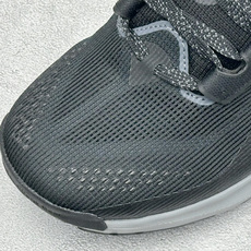 XL版NK ACG Pegasus Trail 轻便缓震 舒适贴合越野跑步鞋 鞋面采用工程织网面料 透气不闷脚 鞋身线条 XL版NK ACG Pegasus Trail 轻便缓震 舒适贴合越野跑步鞋 鞋面采用工程织网面料 透气不闷脚 鞋身线条