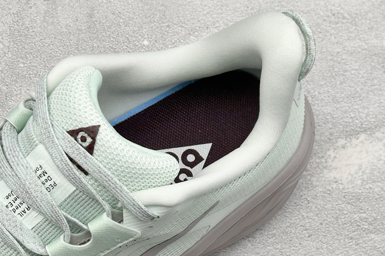 XL版NK ACG Pegasus Trail 轻便缓震 舒适贴合越野跑步鞋 鞋面采用工程织网面料 透气不闷脚 鞋身线条