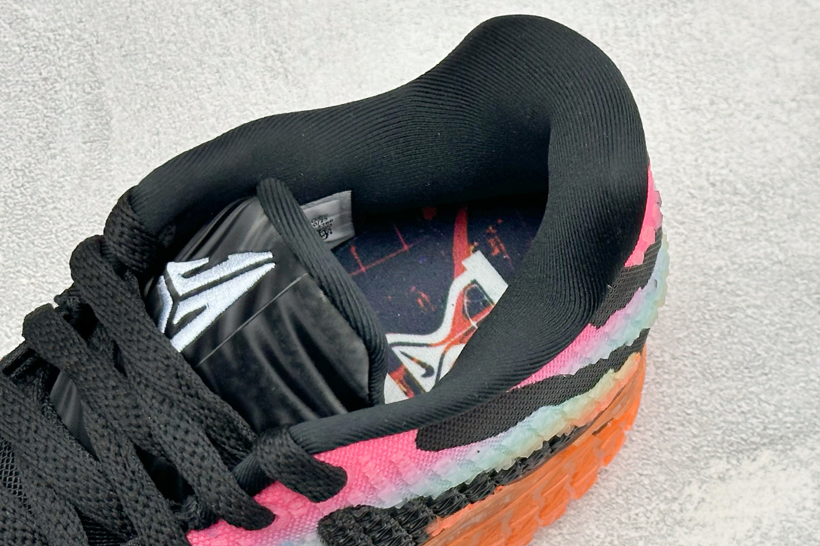 灭世Nike JA 3 EP莫兰特三代低帮实战篮球鞋 #鞋面采用网布搭配棱纹覆面设计，延续了耐克 Ja系列一贯的凌厉轮廓