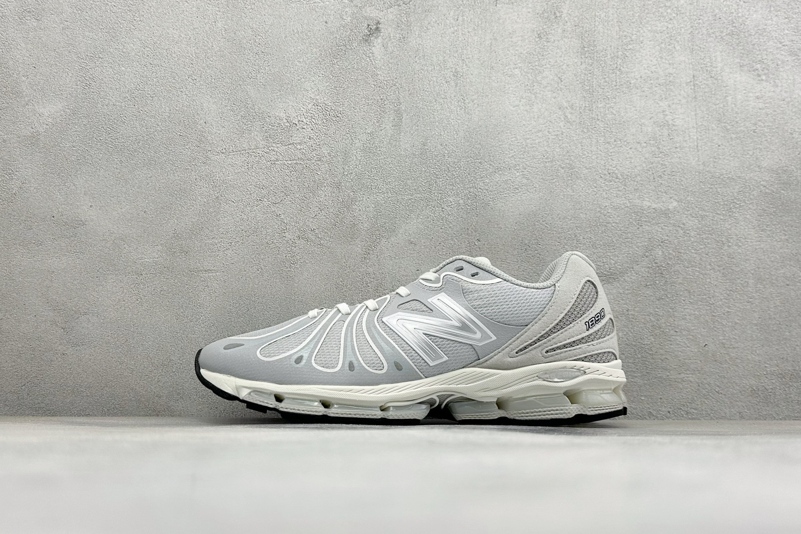 Stone Island x New Balance U1890系列 超轻量化低帮休闲运动慢跑鞋 原楦原纸版开发版型 采 Stone Island x New Balance U1890系列 超轻量化低帮休闲运动慢跑鞋 原楦原纸版开发版型 采