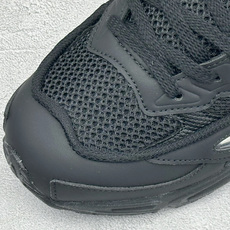 AD X RAF SIMONS 拉夫西蒙 Ozweego 先锋潮流 水泡 复古低帮休闲鞋 独家定制鞋盒 防层袋 卡片及可 AD X RAF SIMONS 拉夫西蒙 Ozweego 先锋潮流 水泡 复古低帮休闲鞋 独家定制鞋盒 防层袋 卡片及可