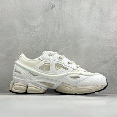 AD X RAF SIMONS 拉夫西蒙 Ozweego 先锋潮流 水泡 复古低帮休闲鞋 独家定制鞋盒 防层袋 卡片及可 AD X RAF SIMONS 拉夫西蒙 Ozweego 先锋潮流 水泡 复古低帮休闲鞋 独家定制鞋盒 防层袋 卡片及可