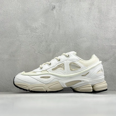 AD X RAF SIMONS 拉夫西蒙 Ozweego 先锋潮流 水泡 复古低帮休闲鞋 独家定制鞋盒 防层袋 卡片及可 AD X RAF SIMONS 拉夫西蒙 Ozweego 先锋潮流 水泡 复古低帮休闲鞋 独家定制鞋盒 防层袋 卡片及可
