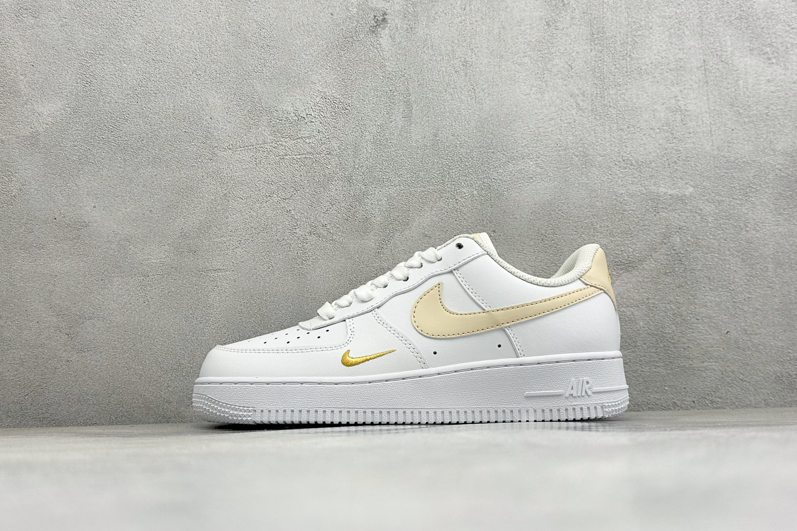 Nike Air Force 1 Low 空军一号低帮运动休闲板鞋 原楦头原纸板 打造纯正空军版型 专注外贸渠道 全掌内