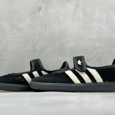 FX版Adidas三叶草SAMBA Jane W 玛丽珍鞋 该鞋款鞋面采用多种材料拼接(缝/车线) Superstar系 FX版Adidas三叶草SAMBA Jane W 玛丽珍鞋 该鞋款鞋面采用多种材料拼接(缝/车线) Superstar系