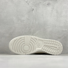 K版Nike SB Dunk Low 低帮休闲板鞋 独家版型蒸餾加工帶來的是更好的视觉和脚感体验大厂纯原品质出货 清洁度 K版Nike SB Dunk Low 低帮休闲板鞋 独家版型蒸餾加工帶來的是更好的视觉和脚感体验大厂纯原品质出货 清洁度