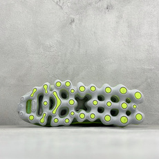 X版Nike Air LIQUID MAX 耐克气垫跑步鞋 全新的設計,將潮人們最愛的「大 AIR」Air More U X版Nike Air LIQUID MAX 耐克气垫跑步鞋 全新的設計,將潮人們最愛的「大 AIR」Air More U