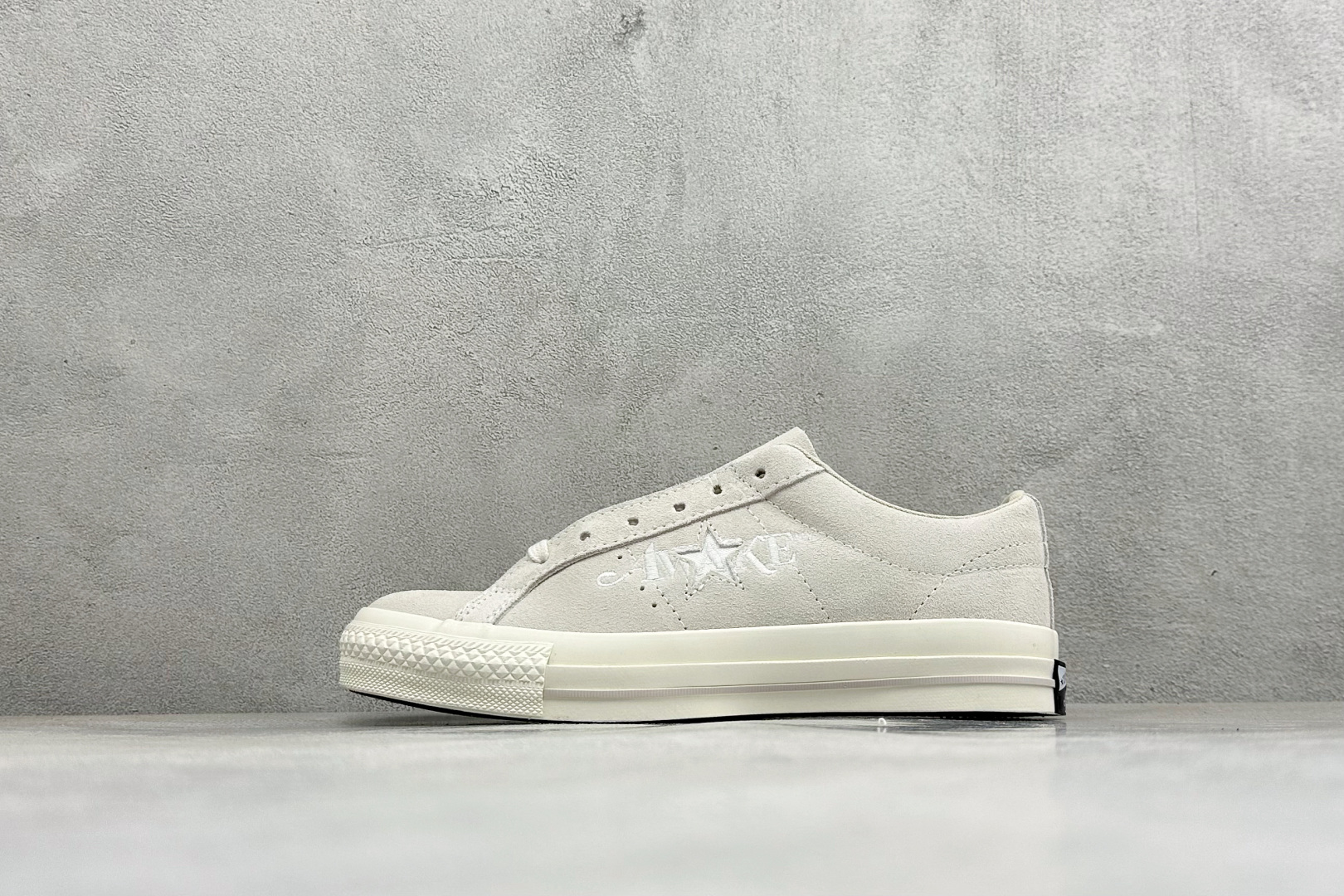 Awake NY One x Converse Star Pro 匡威圆头平底舒适低帮休闲板鞋 货号：A07144C 尺