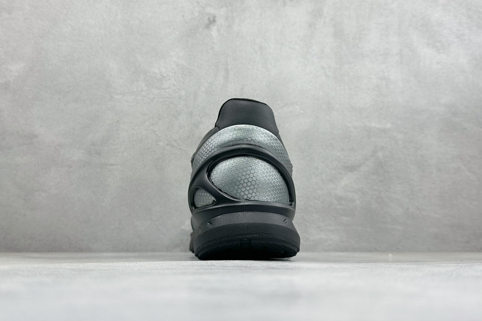 Ecco爱步 Biom C-Trail 健步C 舒适时尚 简约时尚 减震防滑低帮休闲鞋 戈尔防水薄膜内衬提供强大的透气性