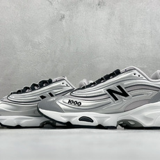 New Balance NB 1000 银色 货号:U10001PD 尺码:36 36.5 37.5 38 38.5 3 New Balance NB 1000 银色 货号:U10001PD 尺码:36 36.5 37.5 38 38.5 3