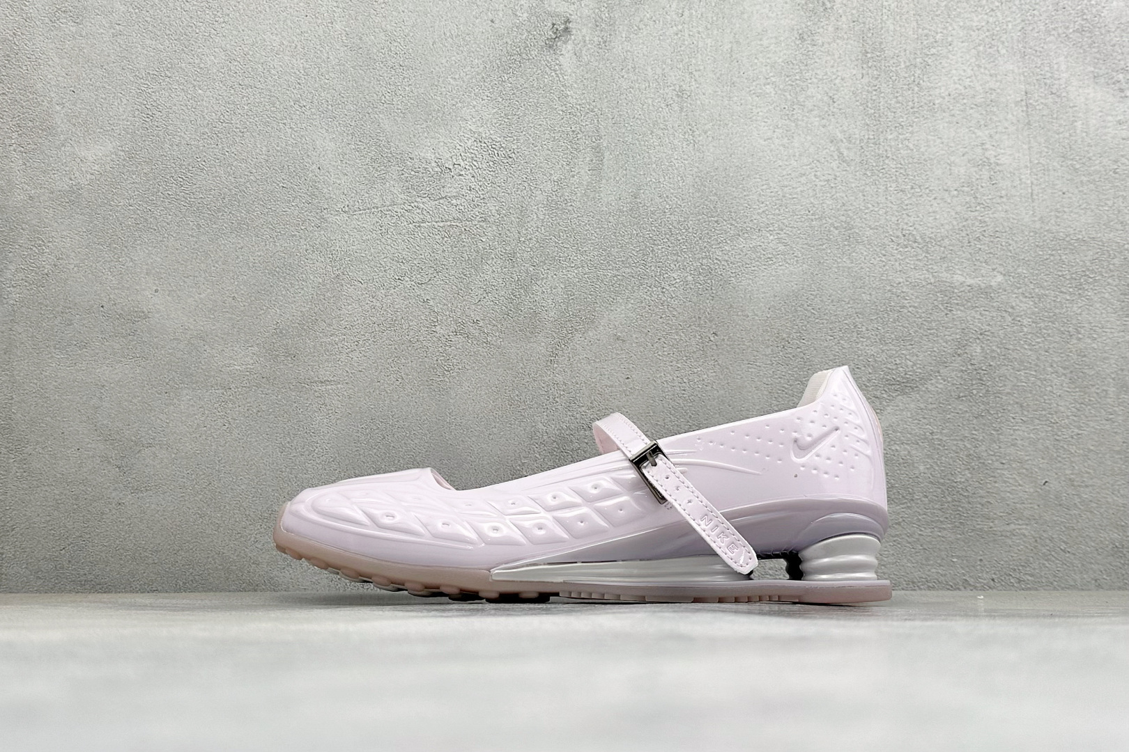 BF版Nike Shox Z Calistra Labelhood 耐克舒适贴合玛丽珍鞋 货号: IR5510-600 