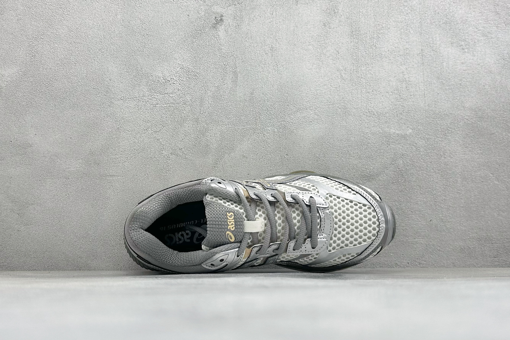 D版Asics Gel-Cumulus 16 亚瑟士 防滑耐磨 休闲运动鞋 采用双层提花网面设计 提高包裹性和透气性 后
