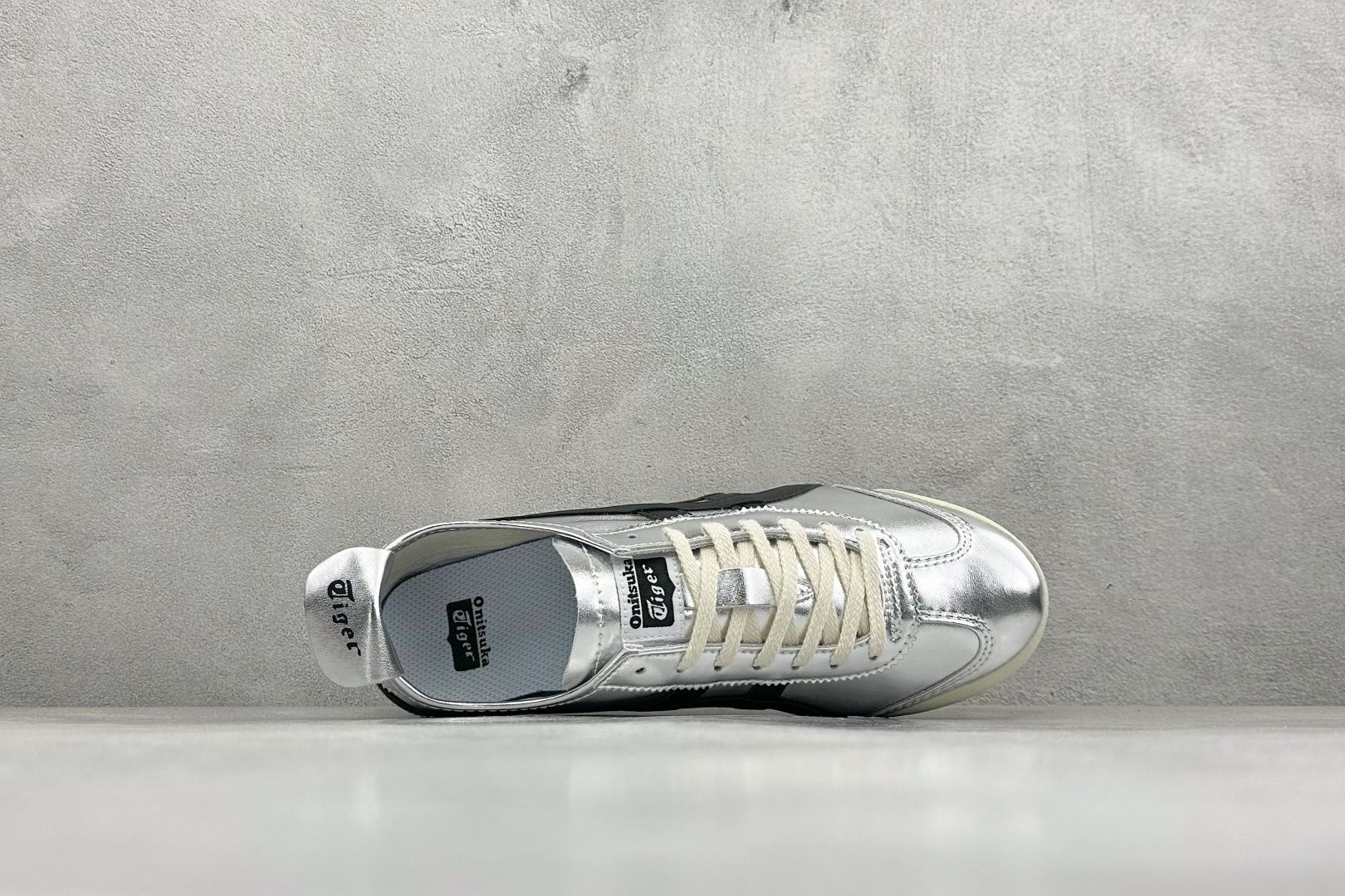 GS版Onitsuka Tiger MEXICO 66 Paraty Slip-On 亚瑟士鬼塚虎一脚蹬经典休闲鞋 虎爪 GS版Onitsuka Tiger MEXICO 66 Paraty Slip-On 亚瑟士鬼塚虎一脚蹬经典休闲鞋 虎爪