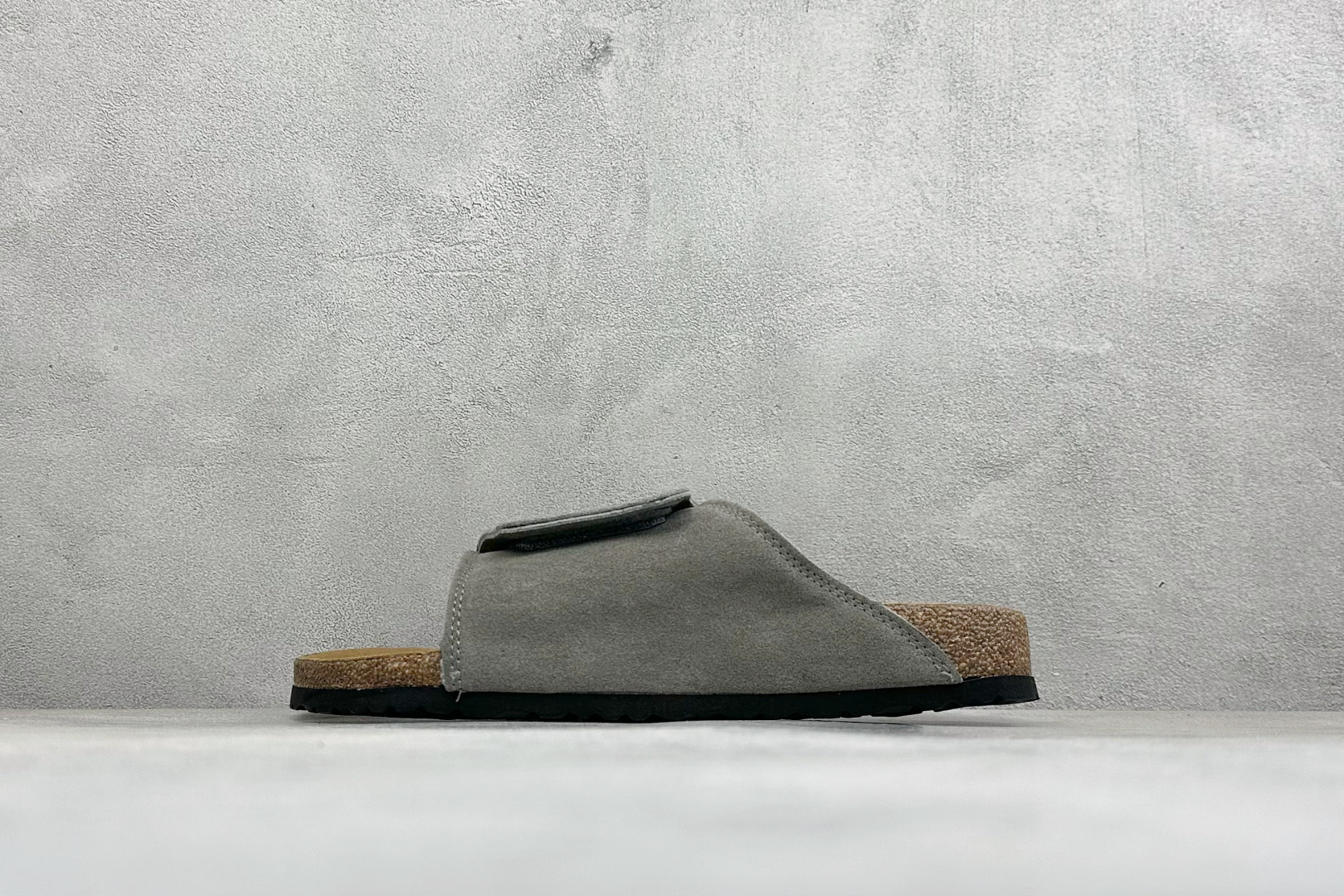 TG版Birkenstock 博肯一字拖 官方代工厂工艺 品质看得见 London-Shearling内里羊毛 每一步都 TG版Birkenstock 博肯一字拖 官方代工厂工艺 品质看得见 London-Shearling内里羊毛 每一步都