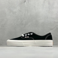 Vans Authentic VR3 经典小黑鞋 范斯官方 环保经典休闲帆布鞋 甄选高密度帆布 双线精密车缝加固 从鞋型 Vans Authentic VR3 经典小黑鞋 范斯官方 环保经典休闲帆布鞋 甄选高密度帆布 双线精密车缝加固 从鞋型