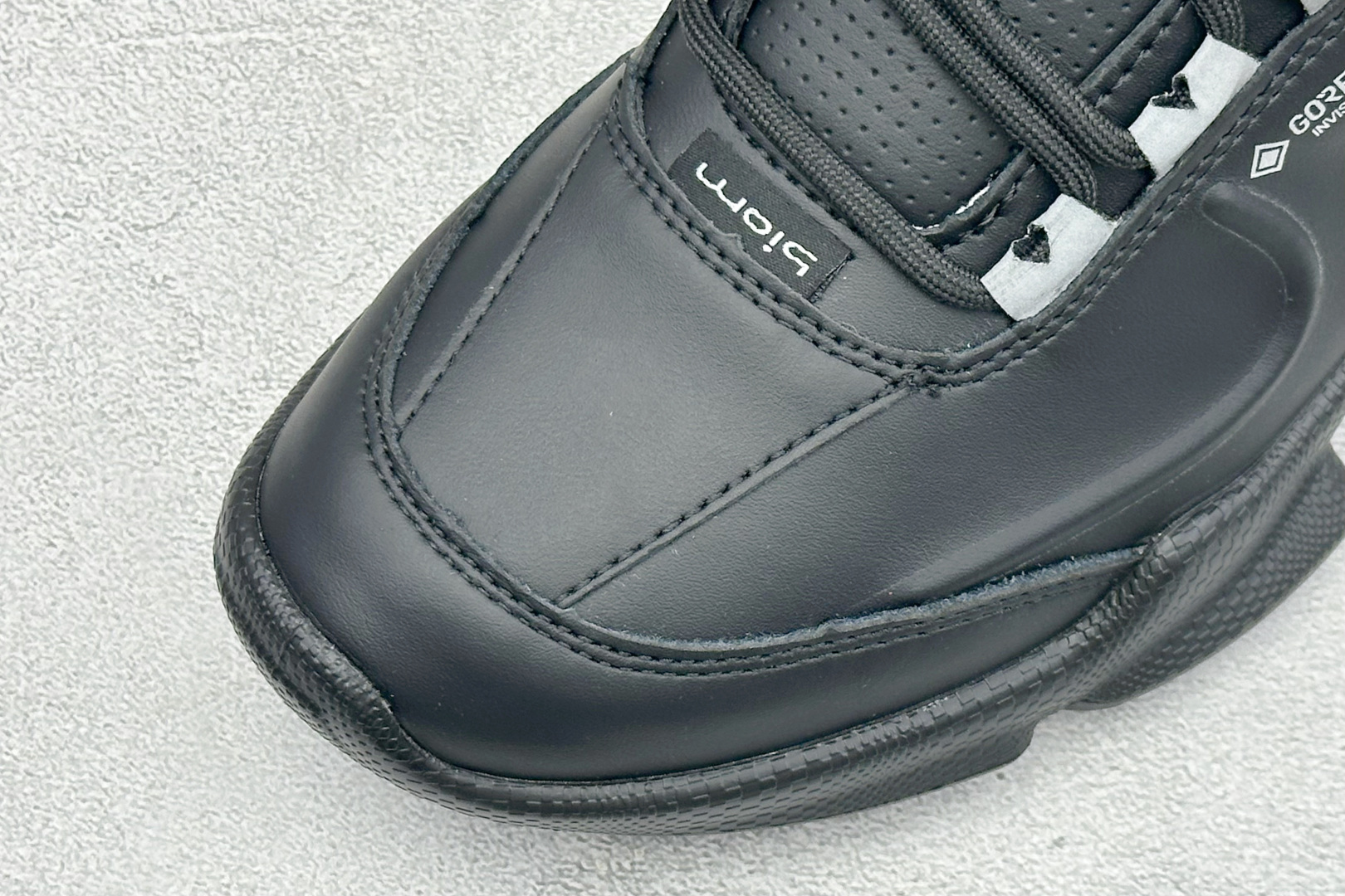 Ecco爱步 Biom C-Trail 健步C 舒适时尚 简约时尚 减震防滑低帮休闲鞋 戈尔防水薄膜内衬提供强大的透气性 Ecco爱步 Biom C-Trail 健步C 舒适时尚 简约时尚 减震防滑低帮休闲鞋 戈尔防水薄膜内衬提供强大的透气性