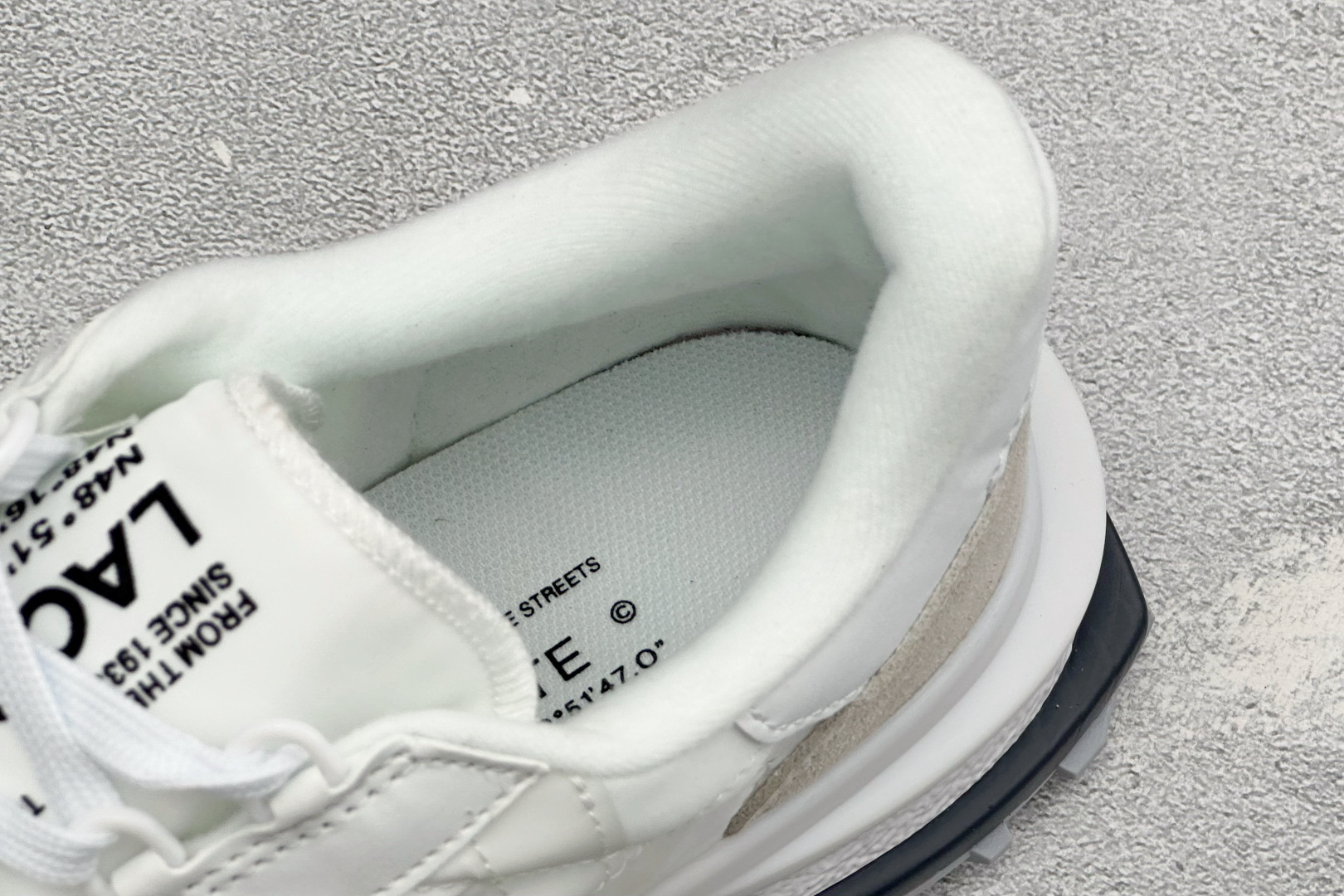 LACOSTE法国鳄鱼 织物牛剖层革 圆头系带 低帮 生活休闲鞋 尺码：40-45 
