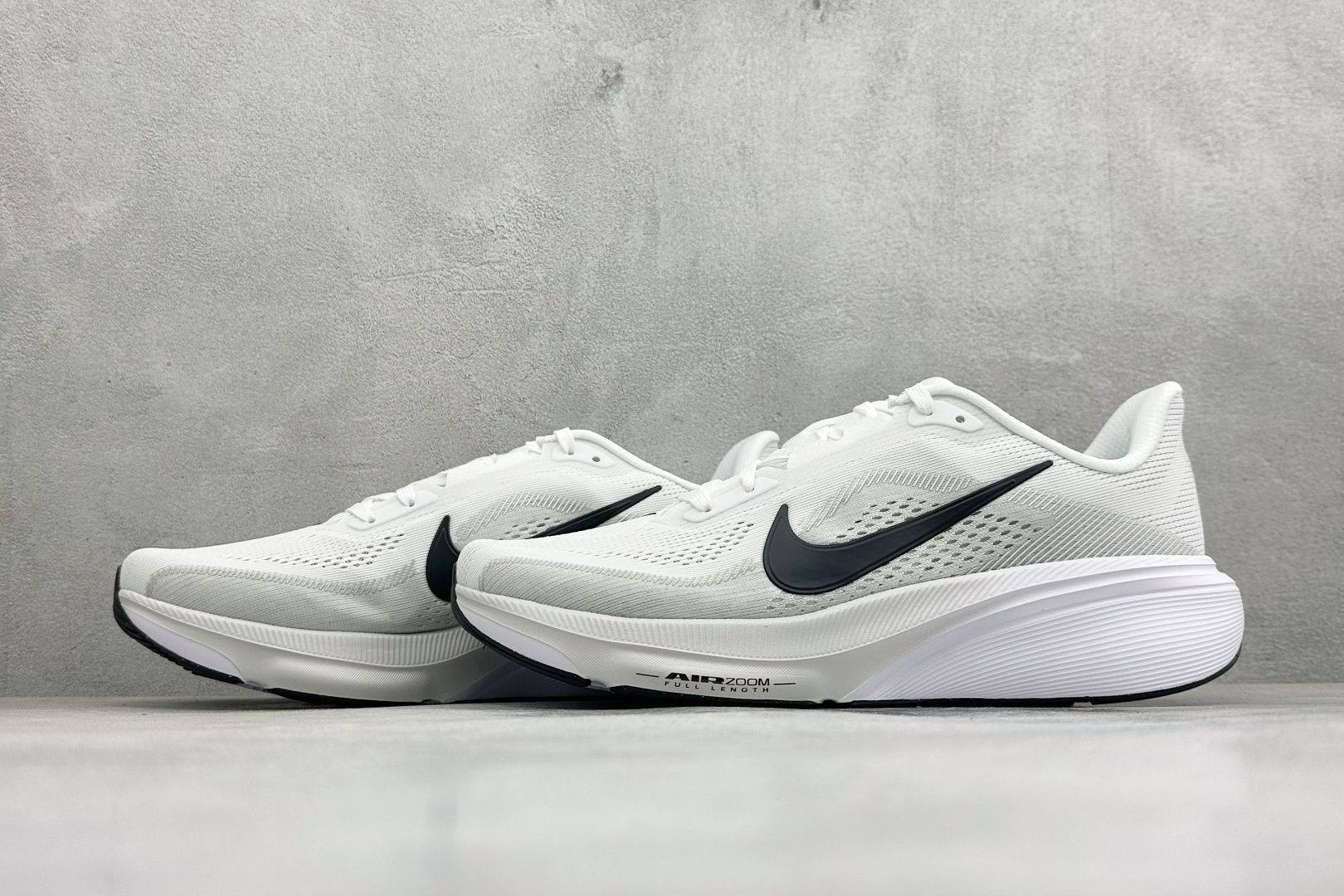 Nike Air Zoom Pegasus 42 耐克网面透气轻便耐磨跑鞋 货号：IB1873-101 尺码：39-48