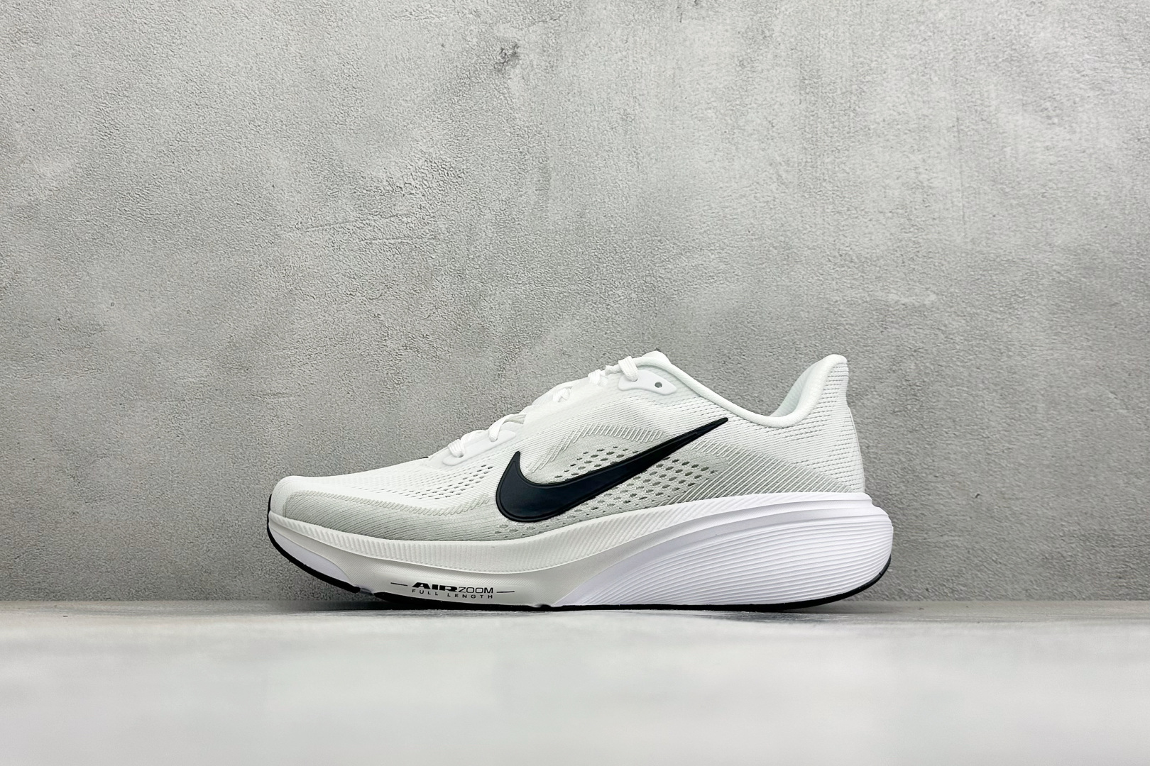 Nike Air Zoom Pegasus 42 耐克网面透气轻便耐磨跑鞋 货号：IB1873-101 尺码：39-48