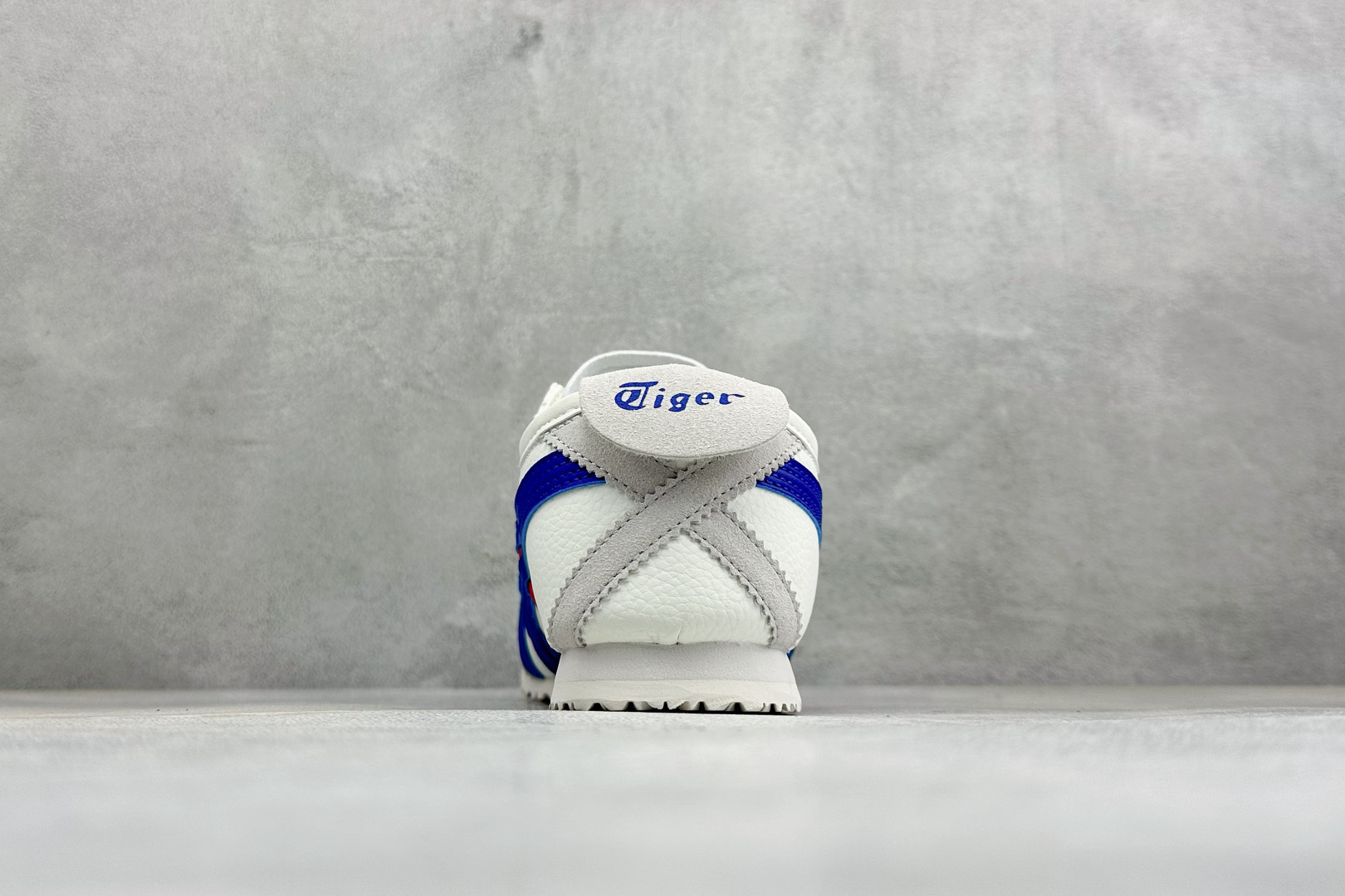 福利特价 亚瑟士 Onitsuka Tiger Mexico 66 SliPOn 鬼冢虎复古时尚舒适透气帆布鞋面耐磨防滑