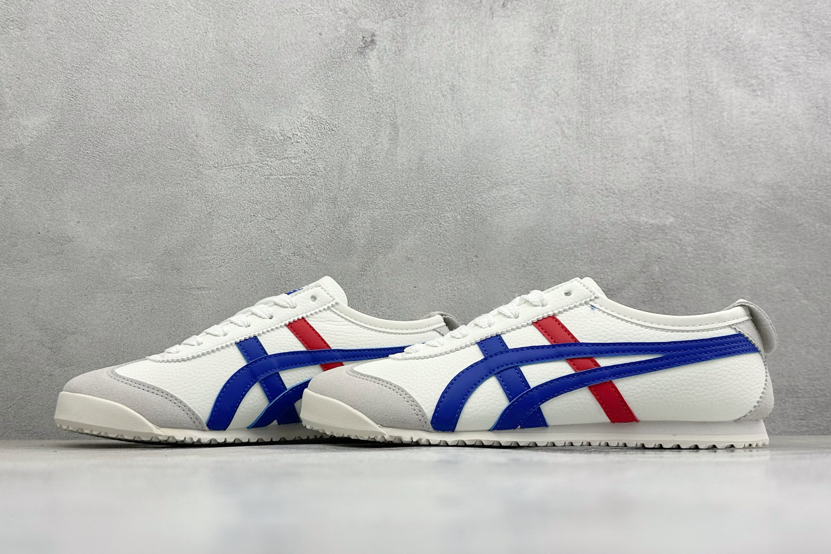福利特价 亚瑟士 Onitsuka Tiger Mexico 66 SliPOn 鬼冢虎复古时尚舒适透气帆布鞋面耐磨防滑