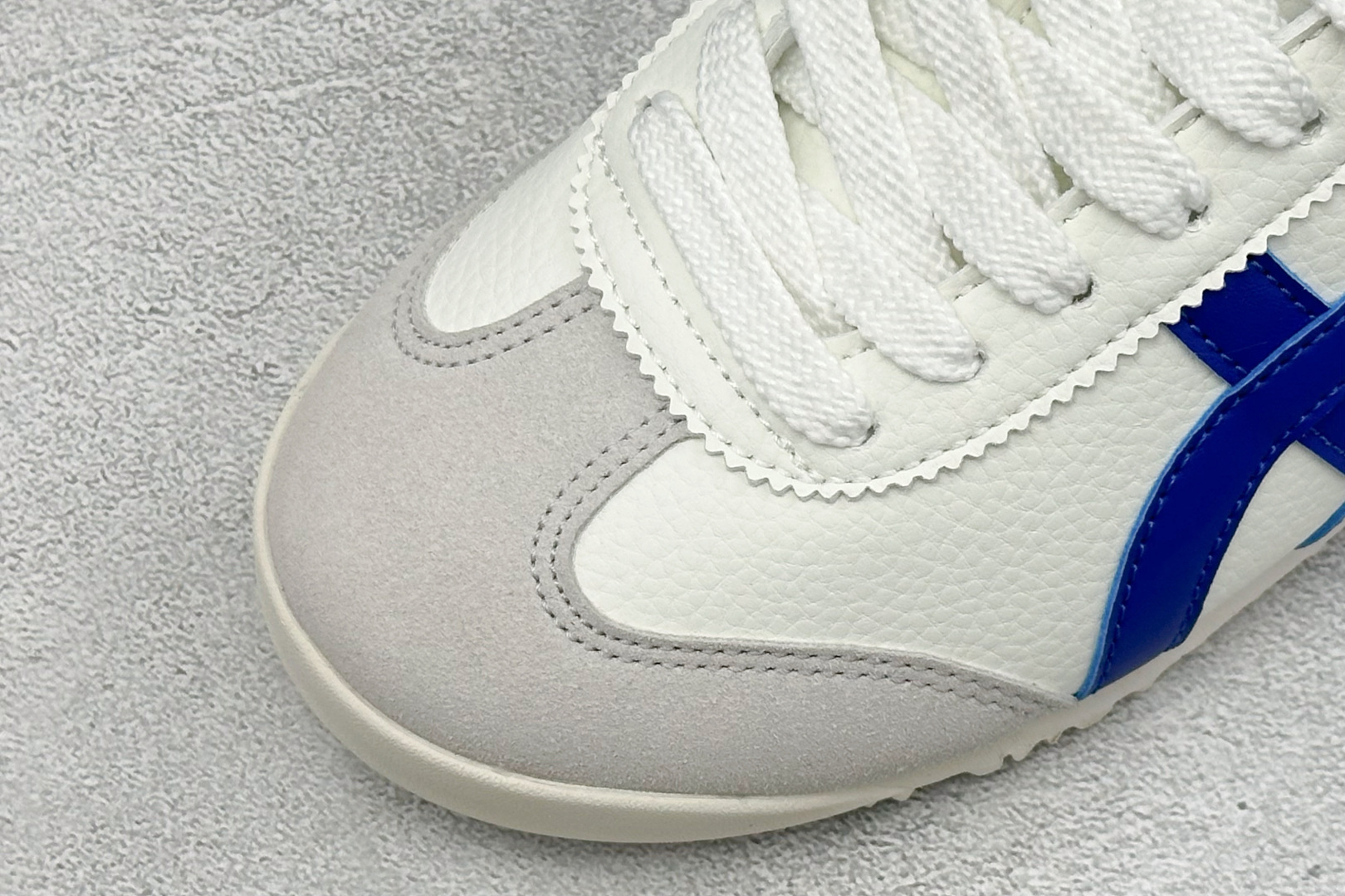 福利特价 亚瑟士 Onitsuka Tiger Mexico 66 SliPOn 鬼冢虎复古时尚舒适透气帆布鞋面耐磨防滑
