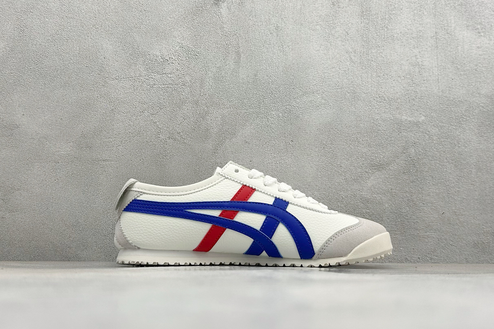 福利特价 亚瑟士 Onitsuka Tiger Mexico 66 SliPOn 鬼冢虎复古时尚舒适透气帆布鞋面耐磨防滑