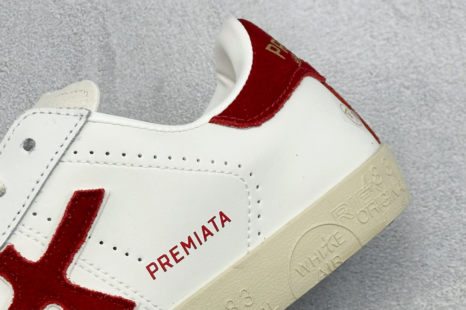 普瑞米亚达 Premiata Lander Trainers 兰诺系列米字复古百搭休闲运动板鞋 premiata是意大利 普瑞米亚达 Premiata Lander Trainers 兰诺系列米字复古百搭休闲运动板鞋 premiata是意大利