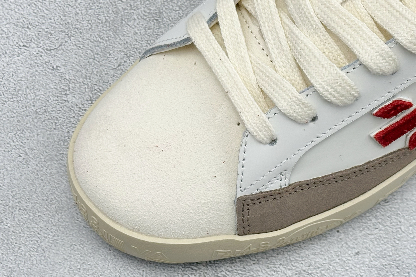 普瑞米亚达 Premiata Lander Trainers 兰诺系列米字复古百搭休闲运动板鞋 premiata是意大利 普瑞米亚达 Premiata Lander Trainers 兰诺系列米字复古百搭休闲运动板鞋 premiata是意大利