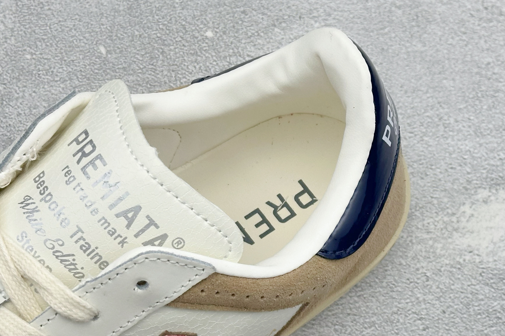 普瑞米亚达 Premiata Lander Trainers 兰诺系列米字复古百搭休闲运动板鞋 premiata是意大利 普瑞米亚达 Premiata Lander Trainers 兰诺系列米字复古百搭休闲运动板鞋 premiata是意大利