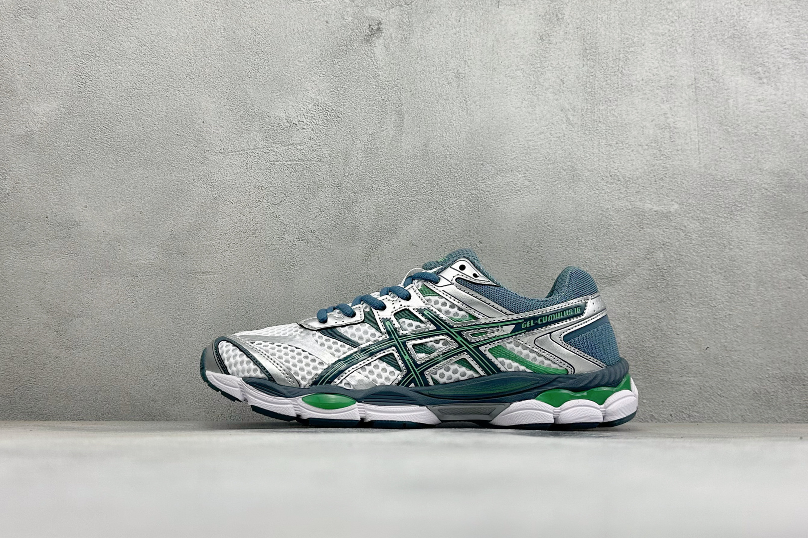 D版Asics Gel-Cumulus 16 亚瑟士 防滑耐磨 休闲运动鞋 采用双层提花网面设计 提高包裹性和透气性 后