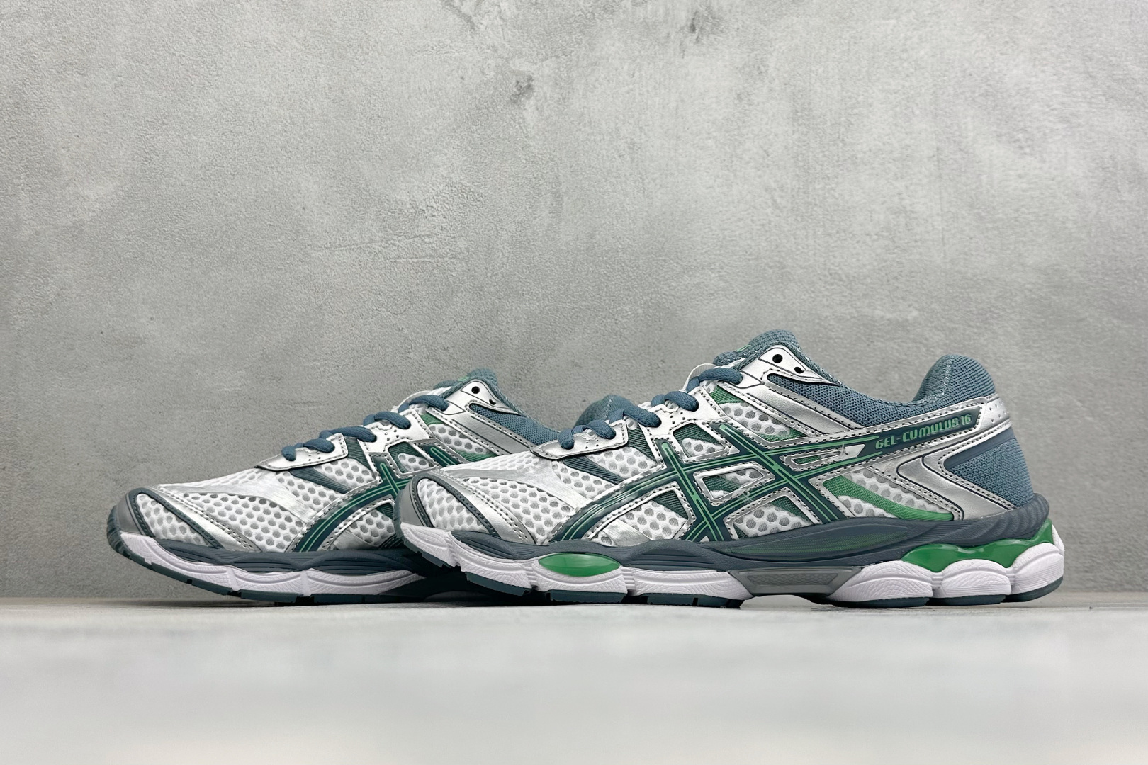 D版Asics Gel-Cumulus 16 亚瑟士 防滑耐磨 休闲运动鞋 采用双层提花网面设计 提高包裹性和透气性 后