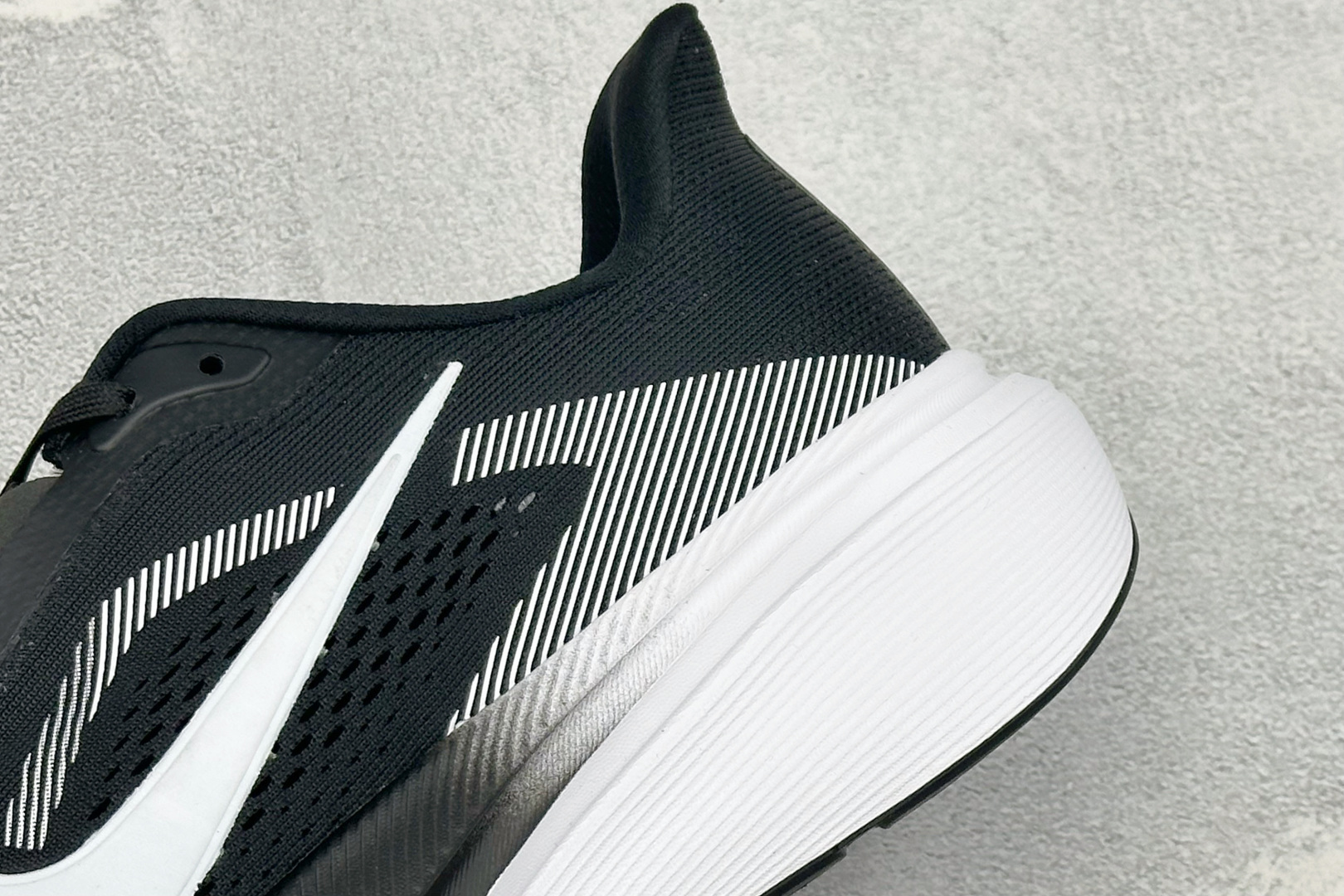 LC版NK Air Zoom Pegasus 42代 耐磨防滑运动跑步鞋 高端零售专供 内置Zoom气垫 鞋盒钢印 原厂 LC版NK Air Zoom Pegasus 42代 耐磨防滑运动跑步鞋 高端零售专供 内置Zoom气垫 鞋盒钢印 原厂
