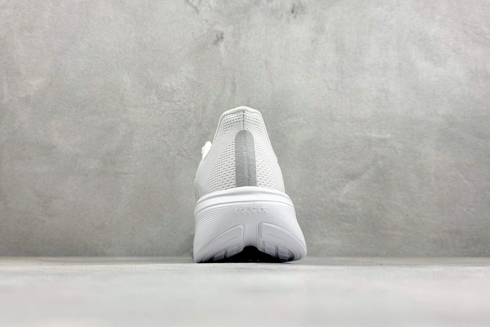LC版NK Air Zoom Pegasus 42代 耐磨防滑运动跑步鞋 高端零售专供 内置Zoom气垫 鞋盒钢印 原厂