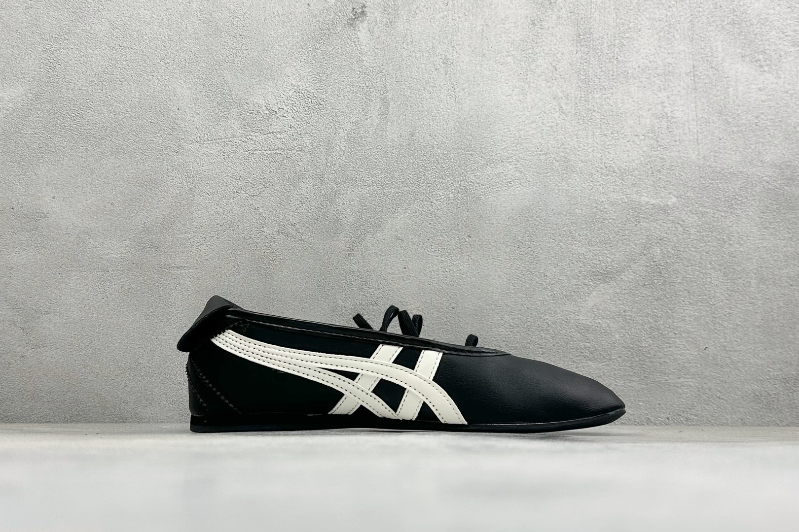 FX版亚瑟士Onitsuka GYMNARINA 鬼冢虎玛丽珍芭蕾鞋 热门爆款来袭 夏季必备 头层皮面玛丽珍芭蕾鞋款 原