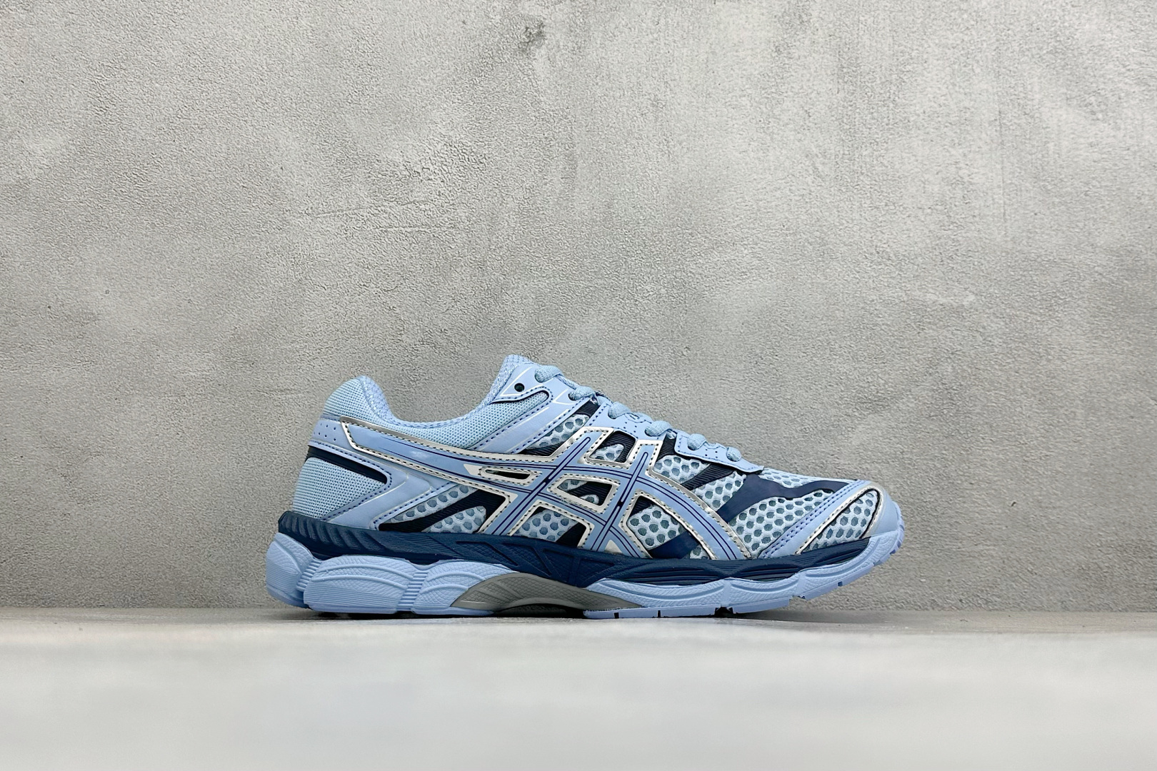 D版Asics Gel-Cumulus 16 亚瑟士 防滑耐磨 休闲运动鞋 采用双层提花网面设计 提高包裹性和透气性 后 D版Asics Gel-Cumulus 16 亚瑟士 防滑耐磨 休闲运动鞋 采用双层提花网面设计 提高包裹性和透气性 后