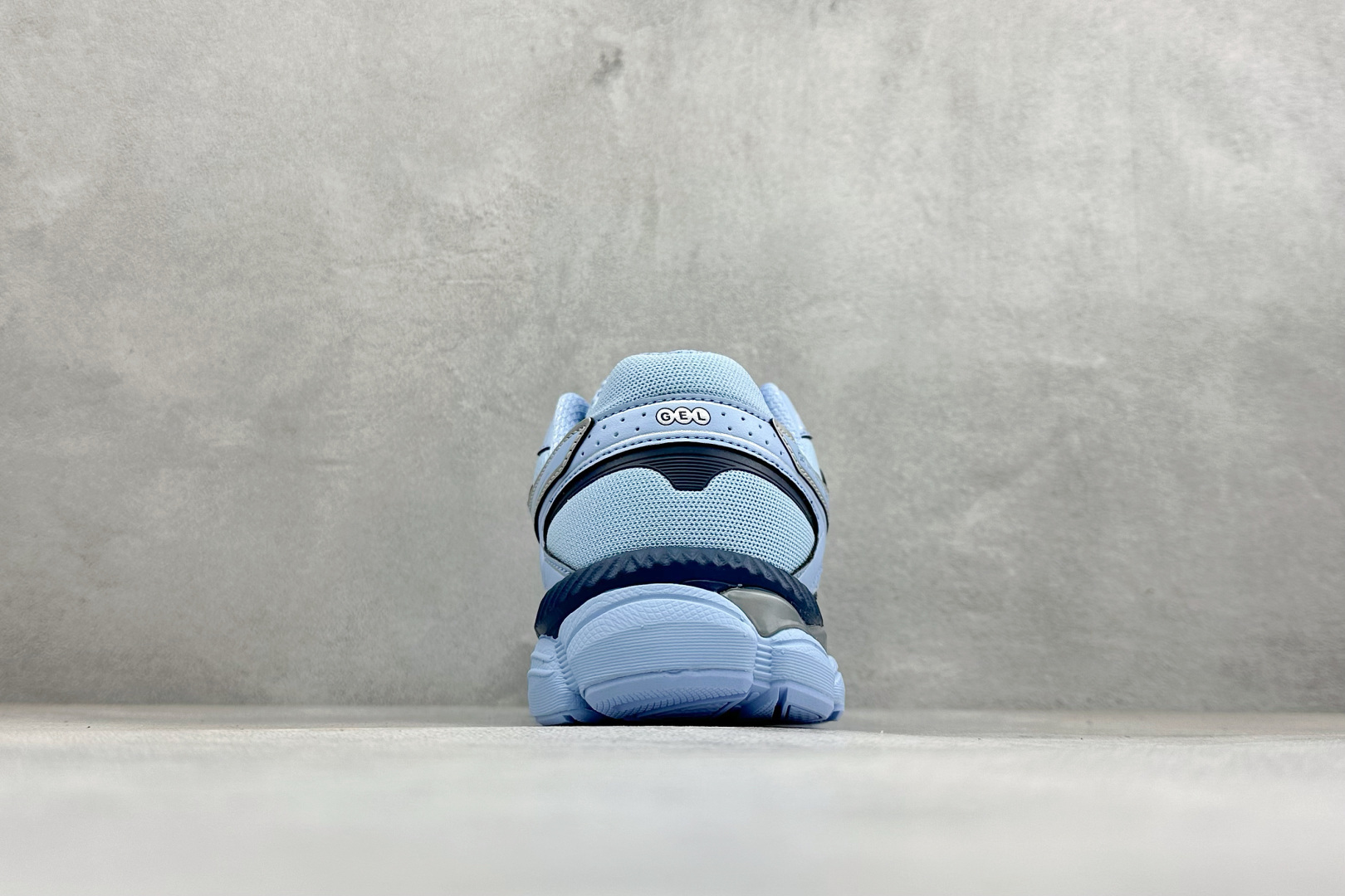 D版Asics Gel-Cumulus 16 亚瑟士 防滑耐磨 休闲运动鞋 采用双层提花网面设计 提高包裹性和透气性 后 D版Asics Gel-Cumulus 16 亚瑟士 防滑耐磨 休闲运动鞋 采用双层提花网面设计 提高包裹性和透气性 后